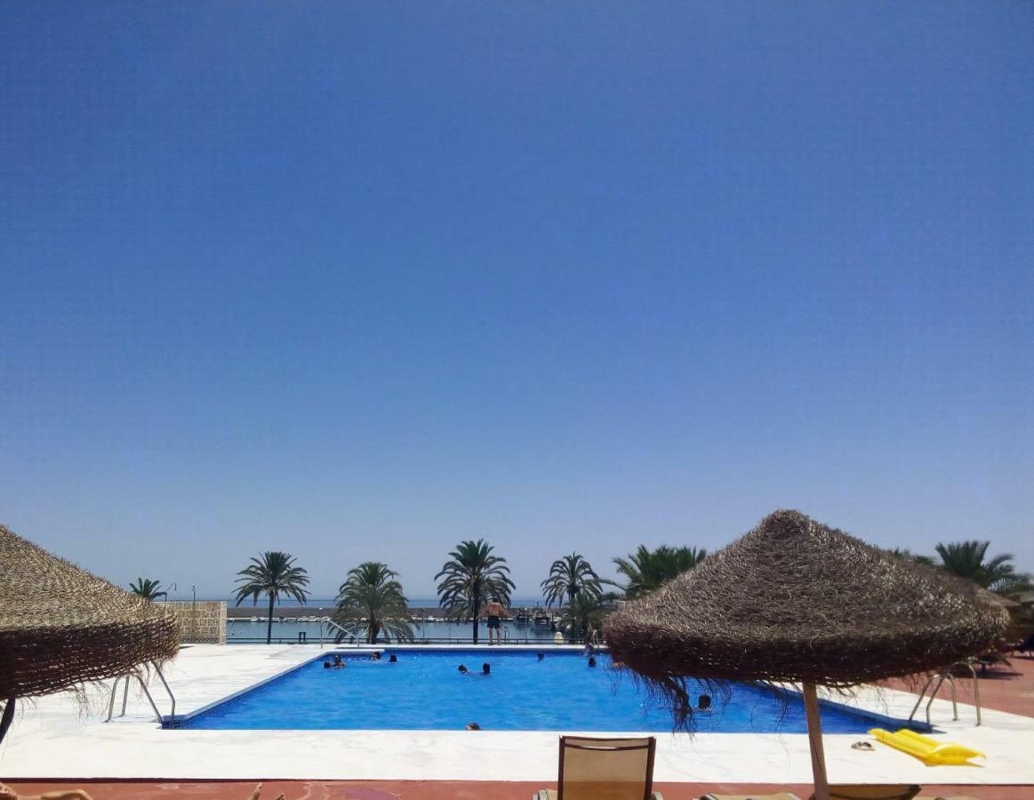 Appartement Recently Refurbished With Sea Views.